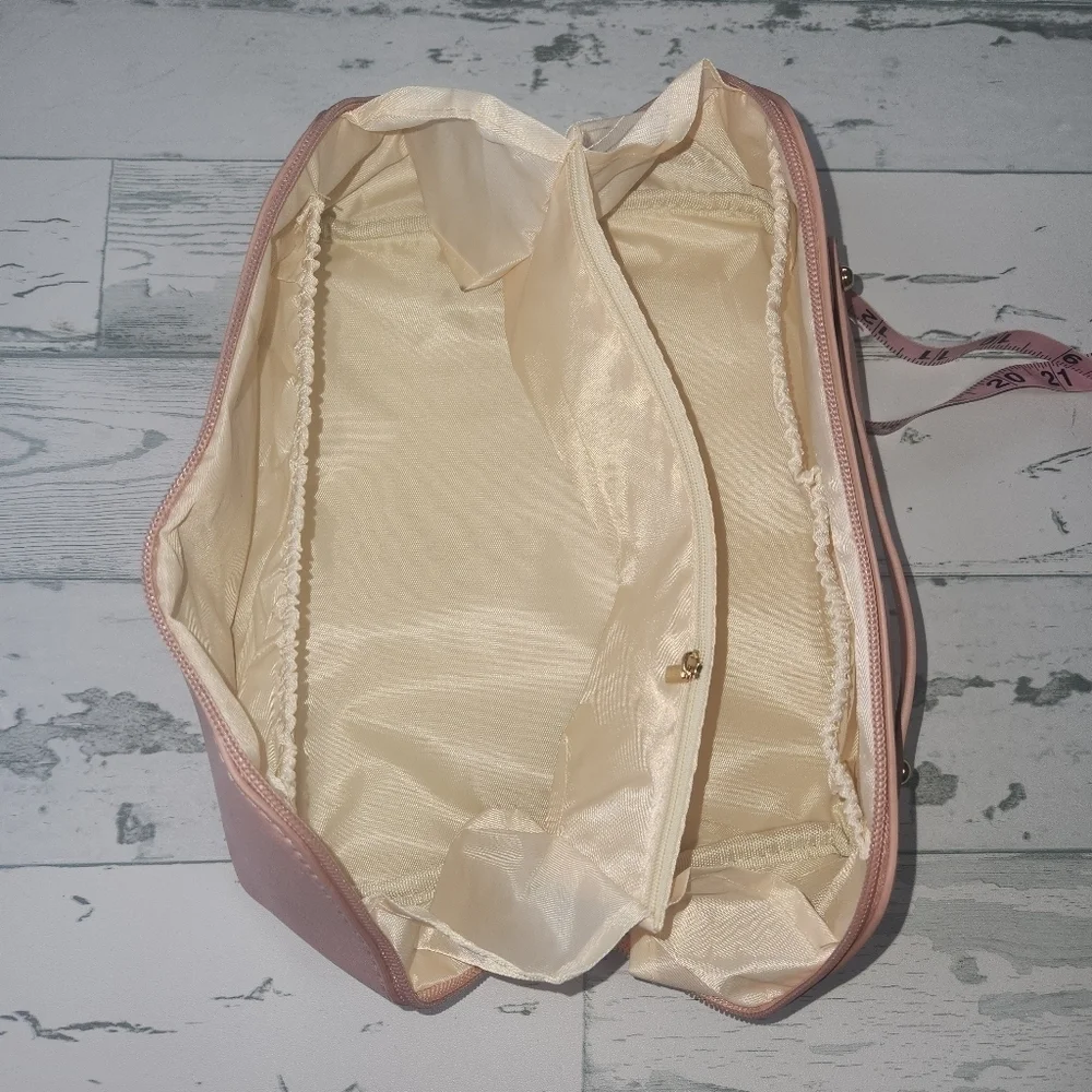 Blush Cosmetic Case Rose Of No Man's Land NWOT